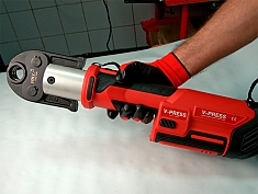 Использование пресс-клещей Voll TH 26 Использование пресс-клещей Voll TH 26